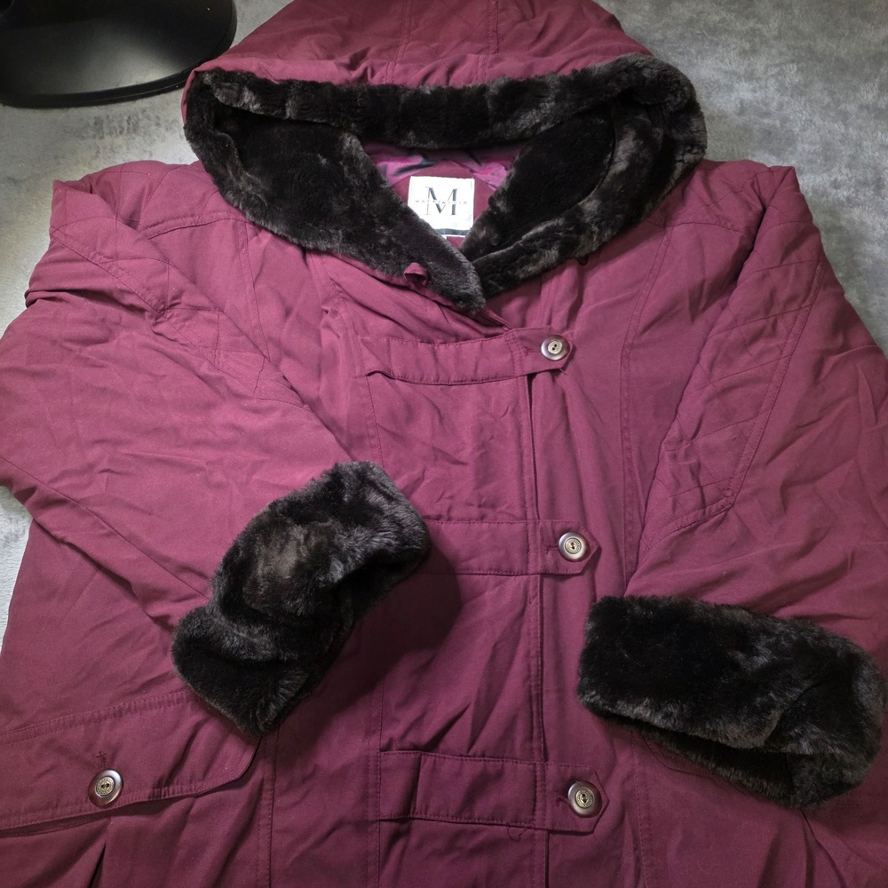Vintage Mackintosh Coat Women Large wine red Hooded Fur Trim Parka Button Winter